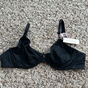 NWT Victorias Secret Body By Victoria Unlined Bra